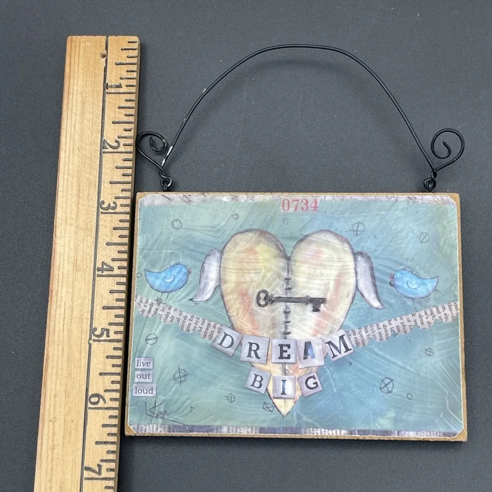 DEMDACO‎ Joyful Nest Lisa Kaus Dream Big Wall Plaque Mixed Media Art Wire Hanger